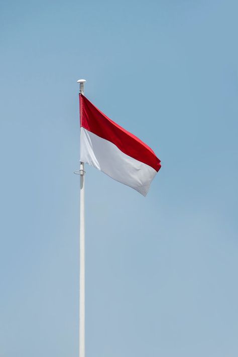 Indonesian Flag Aesthetic, Johnson Aesthetic, Indonesian Flag, Indonesian Desserts, Red And White Flag, Creative Commons Images, 17 Agustus, White Flag, High Resolution Wallpapers