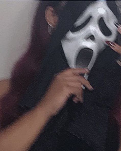 Ghostface, black girl, red hair, mask, selfie Ghost Face Pfp, Ghostface Pfp, Scary Pfp, Ghost Lady, Face Pfp, Ghost Face, New Things, Matching Pfp, Ghost