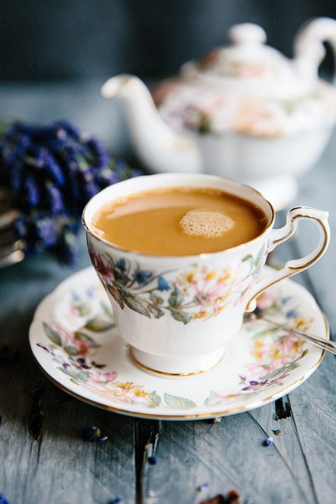 Chai tea brewed with lavender, cloves, cardamon, cinnamon and ginger and sweetened with maple syrup. #HomeDecor #KitchenAccessories #TeaCups #CoffeeCups Tea And Books, Cuppa Tea, Tea Break, Morning Tea, Chai Tea, Time For Tea, Brewing Tea, Tea And Coffee, A Cup Of Tea