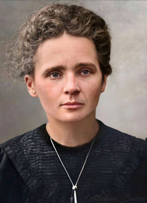 Photo of Marie Curie, Color. Colorization by Michael Bassey Marie Curie Portrait, Marie Curie Aesthetic, Marie Curie Art, Marie Currie, Woman Scientist, Job Success, Women In Science, Colorized Photos, Photo Restoration