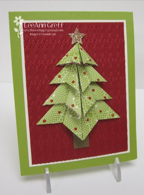 http://runswithscraps.blogspot.com/2010/12/cheery-lynn-designs-origami-tree.html Paper Fold Christmas Tree, Folded Christmas Tree Card, Tri Fold Christmas Cards, Origami Trees Christmas, Oragami Christmas Tree, Origami Christmas Tree Card, Origami Tree, Origami Christmas Tree, Origami Cards