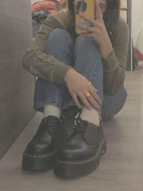 Martens Outfit, Doc Martens Outfit, Doc Marten Oxford, Swag Shoes, Doc Martens, Passion For Fashion, Low Top, Style Me, Oxford Shoes