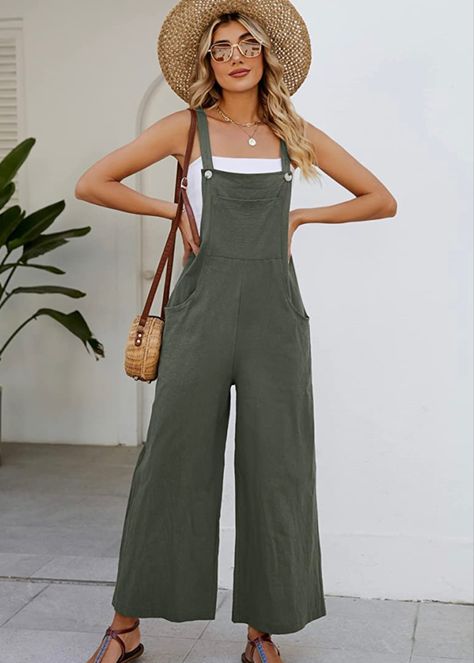 Fun and flirty summer overalls. Light and comfortable Baggy Fashion, Loose Fit Jumpsuit, Summer Overalls, Bib Overalls, Sleeveless Rompers, Shoes Jewelry, Overalls, Wide Leg, Jumpsuit