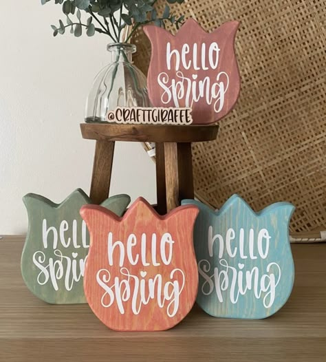 Diy Spring Signs, Diy Spring Signs Wood, Wood Spring Crafts, Spring Wooden Crafts, Wood Easter Crafts, Spring Craft Ideas To Sell, Spring Wood Crafts To Sell, Summer Wood Crafts, Spring Crafts To Sell