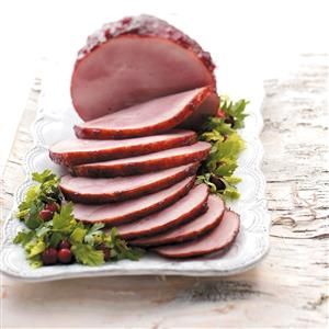 Cranberry Glazed Ham Recipe from Taste of Home Cranberry Ham, Vegetarian Ham, Glaze Ham, Ham Christmas, Cranberry Glaze, Cherry Glaze, Traditional Christmas Dinner, Easy Christmas Dinner, Ham Dinner