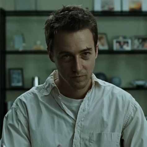 Fight Club Marla Singer, 50 Year Old Men, Edward Norton, Tyler Durden, Where Is My Mind, Girl Movies, Get A Life, Hate Men, Feel Loved