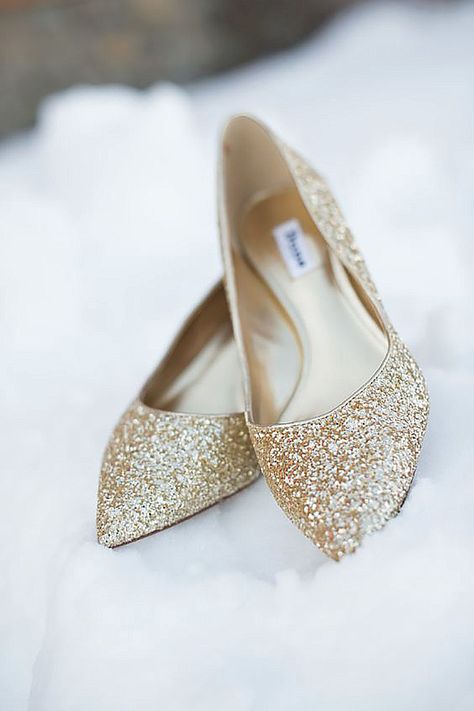 18 Wedding Flats For Comfortable Wedding Party ❤ Flats for brides is a wonderful and the most comfy alternative to the high-heeled shoe. There is some of a cute wedding flats variant. See more: http://www.weddingforward.com/wedding-flats/ #weddings #shoes Winter Wedding Shoes, Gold Wedding Shoes, Winter Gold, Fun Wedding Shoes, Wedding Shoes Comfortable, Wedding Shoes Flats, Wedding Flats, Sopot, Shoe Inspiration