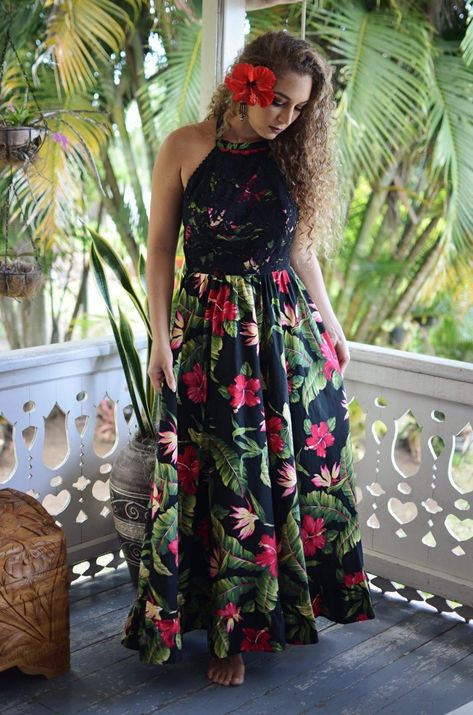 Vacations Hairstyles, Tahitian Dress, Polynesian Fashion, Ori Tahiti, Hawaiian Outfits, Island Style Clothing, Island Dresses, Polynesian Dress, Island Dress