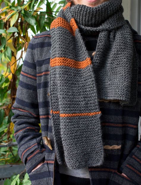 Boyfriend Scarf  •  Free tutorial with pictures on how to make a knit scarf / crochet scarf in 4 steps Mens Scarf Knitting Pattern, Men Scarf Pattern, Mens Hat Pattern, Crochet Mens Scarf, Mens Knitted Scarf, Scarf Knitting Pattern, Men Scarf, Mens Scarf, Crochet Men