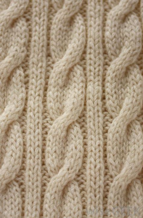 What Are the Different Types of Knitting Yarn? Easy Knitting Stitches, Types Of Knitting, Types Of Knitting Stitches, Knit Purl Stitches, Fiber Texture, Knit Stitches, Knitted Design, Vogue Knitting, Knitting Gauge