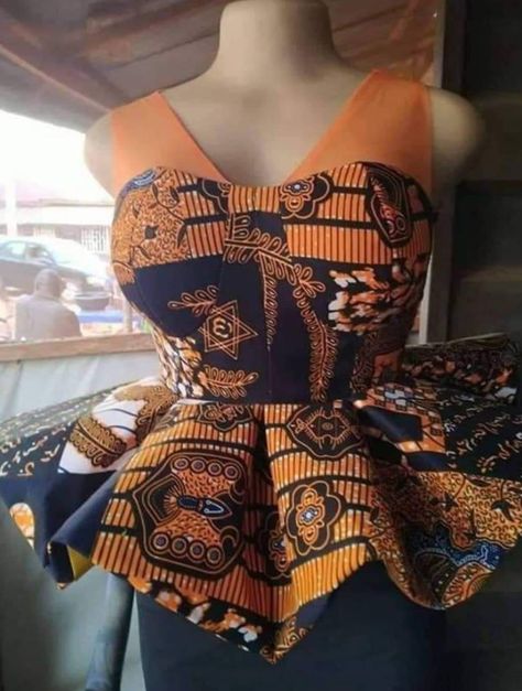 African Blouses, African Print Tops, African Dresses For Kids, Short African Dresses, Best African Dresses, African Fashion Skirts, African Wear Dresses, African Fashion Traditional, African Fashion Ankara