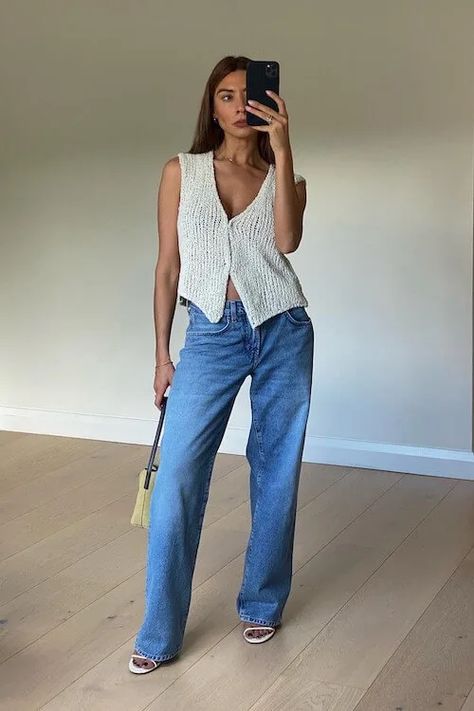 Elevate your brunch game with these chic and stylish summer brunch outfits! From romantic dresses to elevated basics, we've got all your brunch outfit needs covered. Get inspired now! Summer Brunch Outfits, Trendy Brunch Outfit, Millennial Outfit, Brunch Outfit Ideas, Drinks Outfits, Sunday Brunch Outfit, Casual Brunch Outfit, Summer Brunch Outfit, Brunch Outfits