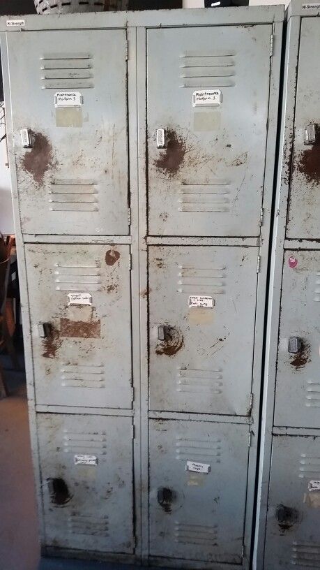 Old school lockers School Lockers, Lockers, Locker Storage, Old School, Decorating Ideas, Furniture, Home Decor, Home Décor