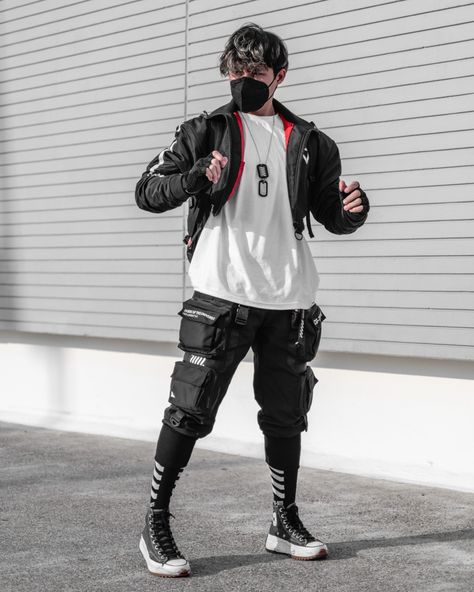 Colourful Techwear, Cyberpunk Male Outfit, Mens Futuristic Fashion, Cyberpunk Outfit Men, Cyberpunk Fashion Male, Cyberpunk Outfit Male, Men Date Night Outfit, Cyberpunk Male, Cyberpunk Streetwear