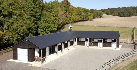 l shaped Horse Barn | shaped barn Hay Store, Small Horse Barns, Farm Homes, Horse Shed, Barn Layout, Barn Hacks, Equestrian Building, Horse Barn Designs, Horse Shelter