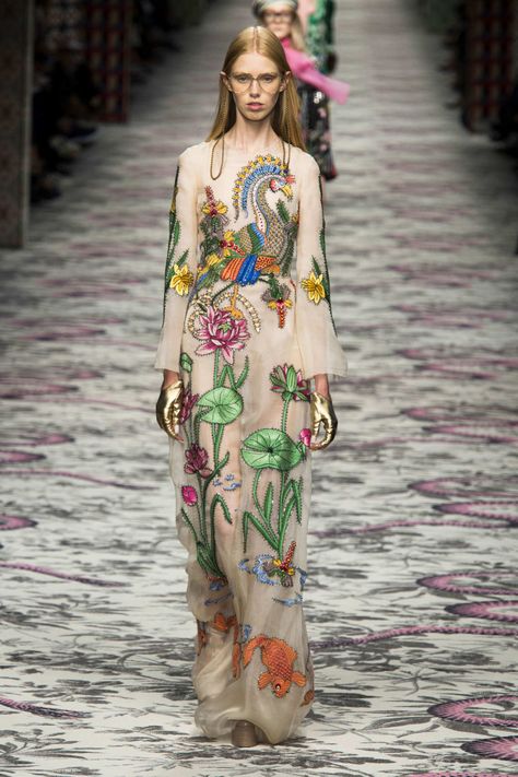 Gucci, Spring 2016 RTW 2016 Fashion Trends, Gucci Spring, Looks Street Style, 2016 Fashion, Mode Inspiration, Fashion Details, A Dress, Fashion Week Spring, Milan Fashion Week