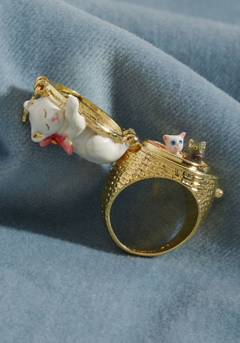 Two Kittens, Inexpensive Jewelry, Les Nereides, Mother Cat, Little Cat, Cat Ring, Dope Jewelry, Funky Jewelry, Jewelry Inspo