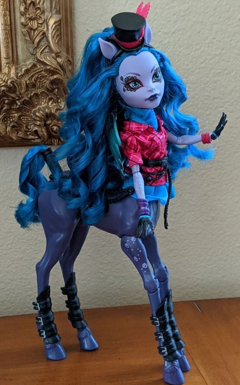 Avea Trotter, Diy Monsters, Moster High, Living Dead Dolls, Custom Monster High Dolls, Fantasy Horses, Monster High Art, Monster High Characters, Dream Doll