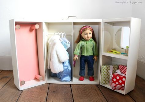 Doll Clothes Storage Ideas, Play Bedroom, Diy Clothes Storage, Doll Furniture Patterns, Doll Storage, Baby Clothes Storage, Closet Bed, Baby Storage, Doll Closet