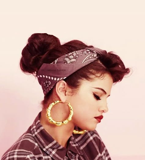 chola style...want thats-me Mexican Hairstyles, Chola Style, Cholo Style, Chicana Style, Bandana Hairstyles, Retro Hairstyles, Girl Swag, Thug Life, Up Girl