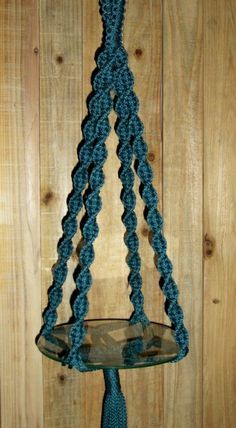 pinterest macrame round glass table diy - - Image Search Results Macrame Hanging Table, Hanging Side Table, Macrame Unique, Diy Hammock Chair, Macrame Furniture, Macrame Hangers, Side Table Plant, Macrame Shelf, Macrame Table