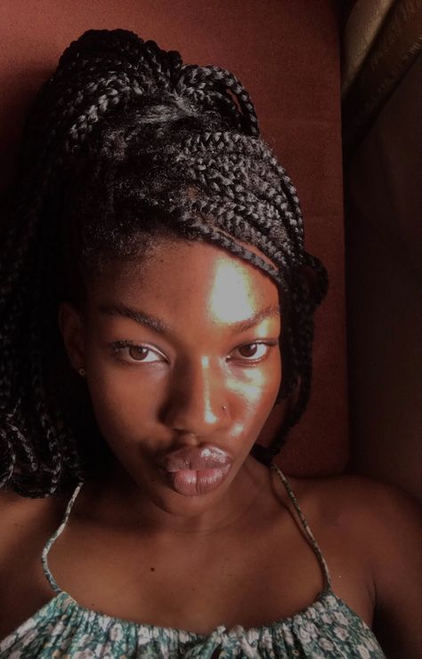 Selfie of a Black girl with a nose piercing and knotless braids Black Feminity, Black Noses, Big Lips Natural, Beautiful Nose, Braids Black, Big Nose, Big Noses, Nose Piercing, Selfies