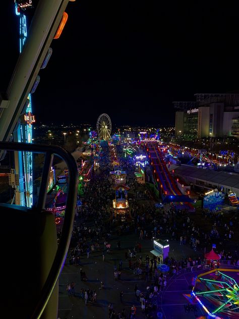 Late Night Fair Aesthetic, Fair At Night Aesthetic, Fair Night Aesthetic, Fair Aesthetic, Fair Rides, Perspective Drawing Architecture, Summer Fair, Dump Ideas, Night Scenery