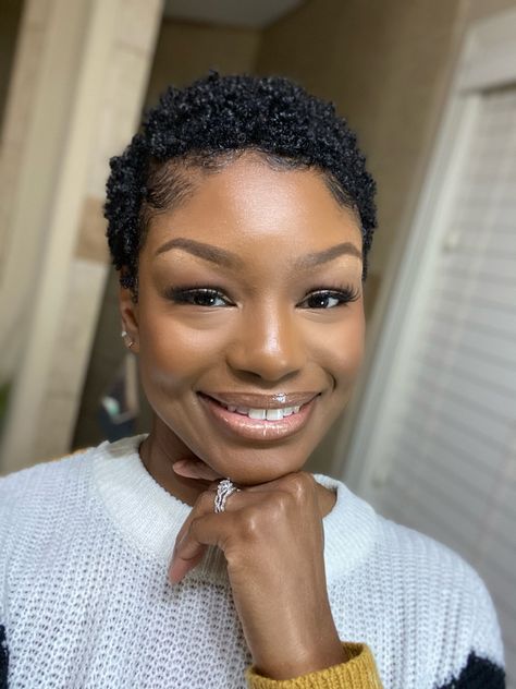 #Twa 6 months post #BigChop Long Pixie Black Women, Short Twa Hairstyles, Twa Hairstyles 4c Hair, Big Chop Styles, Puff Hairstyles, Afro Puff Hairstyles, Natural Hair Twa, Twa Hairstyles, Natural Hair Cuts