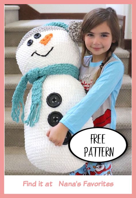 Crochet this snuggly snowman with the FREE pattern Nana K found! Easy for beginner crochet this crocheted snowman will make a great gift. Free crochet pattern for Christmas, Christmas decor, Christmas gift and all snowman lovers Crochet Snowman Pattern, Giant Crochet, Leg Warmers Pattern, Crocheted Amigurumi, Christmas Crochet Patterns Free, Repeat Crafter Me, Crochet Leg Warmers, Snowman Pattern, Crochet Baskets