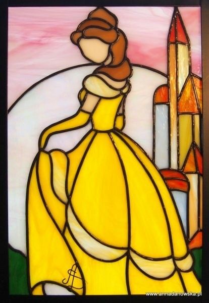 Disney Stained Glass, Glass Painting Patterns, Stained Glass Studio, Painted Glass Art, Glass Painting Designs, Glass Craft, Stained Glass Paint, Glass Inspiration, Glass Cake