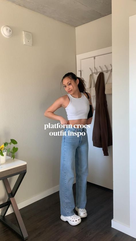 Crocs Platforms Outfit, Outfits To Wear With Crocs, White Crocs Outfit, Platforms Outfit, Aesthetic Crocs, How To Style Crocs, Outfit Ideas Pink, Platform Outfit, White Converse Outfits