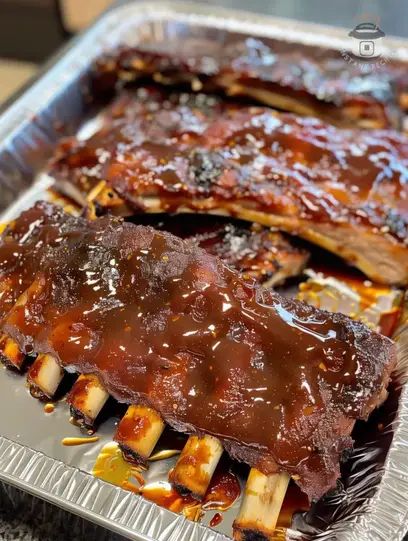 Easy Honey Garlic Ribs Recipe Garlic Spare Ribs Recipe, Honey Garlic Sauce For Ribs, Honey Garlic Ribs Oven, Honey Garlic Ribs Slow Cooker, Garlic Spare Ribs, Honey Garlic Spare Ribs, Garlic Ribs Recipe, Garlic Ribs, Crock Pot Ribs Sweet Baby Rays