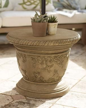 Afrohemian Style, Outdoor Umbrella Table, Roman Garden, Umbrella Table, Pedestal Tables, Outdoor Showers, Farmhouse Renovation, Garden Inspo, Outdoor Furniture Decor