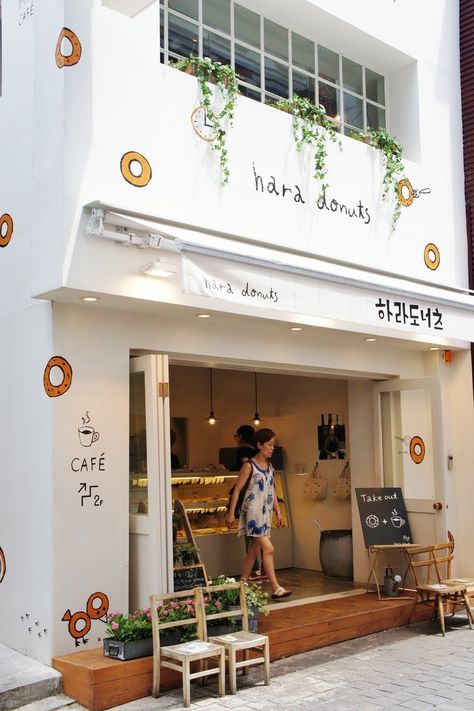 10 Inspiring Storefronts and Cafes from around the World // Hara Donuts Korea Myeongdong Seoul, Don Pedro, Storefront Design, Exterior Signage, Cafe Shop Design, Shop Fronts, Have Inspiration, Coffee Shop Design, Donut Shop