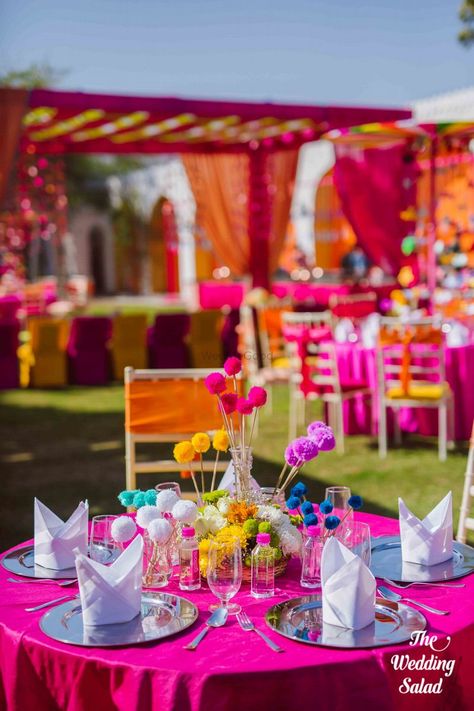 Pom pom table decor Decor For Indian Wedding, Creative Wedding Centerpieces, Mehendi Decor Ideas, Mehendi Decor, Creative Centerpieces, Creative Tables, Mehndi Decor, Boda Mexicana, Wedding Register