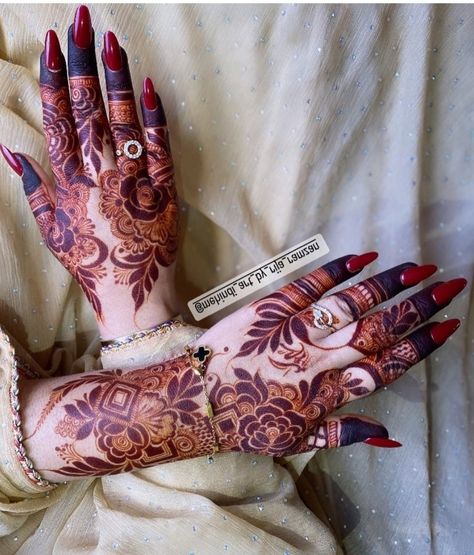 Husband Name Mehndi Designs, Gulf Mehendi Design, Eid Mehendi, Henna Tattoo Designs Hand, Mehndi Designs Bridal Hands, Latest Henna Designs, Mehndi Designs For Kids, Simple Mehndi Designs Fingers, Henna Tattoo Designs Simple