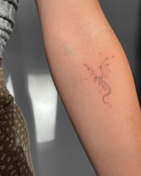 Single Needle Patchwork Tattoo, Dark Ethereal Tattoo, Small Pegasus Tattoo, Ethereal Tattoo Aesthetic, Meteorology Tattoo, Mid Arm Tattoos For Women, Long Live Tattoo, Small Dragon Tattoos, Small Pretty Tattoos