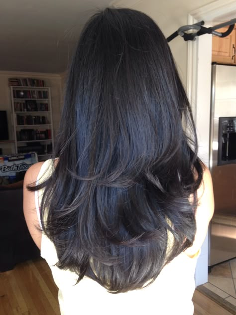 Long layers with Volume Median Length Hair With Layers, Long Layered Haircuts Unstyled, Long Layers Indian Hair, Black Layered Hair Medium, Haircut With Volume, Long Dark Brown Hair With Layers, Bangs And Layers, Haircuts For Long Hair With Layers, Hair Inspiration Long