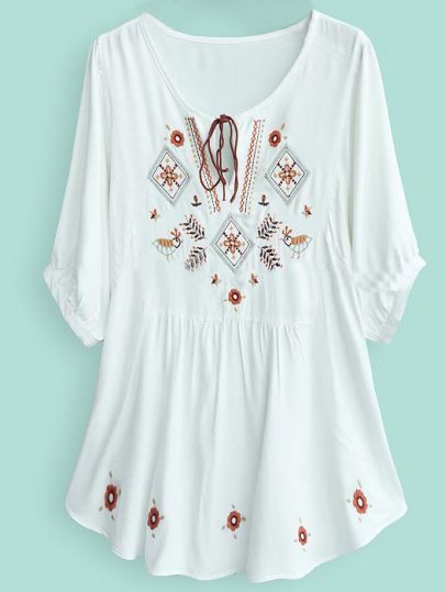 White Batwing Sleeve Tribal Embroider Tunic Top Mode Turban, Embroidered Tunic Top, Estilo Hippie, Salwar Kamiz, Nike Sneaker, Shoes Store, Embroidered Tunic, Women Tunic Tops, Sneaker Shoes