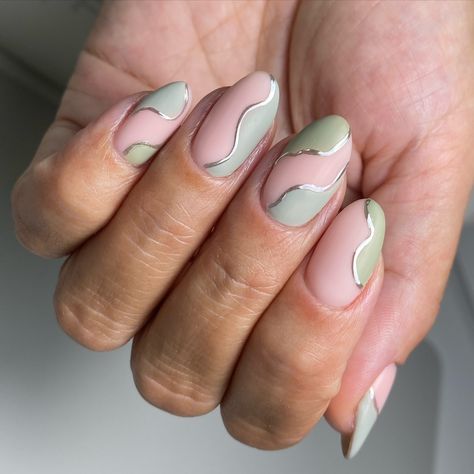 Green Nail Ideas Short, Sage Green Nails Almond, Sage Green And White Nails, Chrome Swirl Nails, Sage Green Nail Art, Nail Ideas Short Almond, Green Silver Nails, Green Nails Almond, Sage Green Nail Ideas