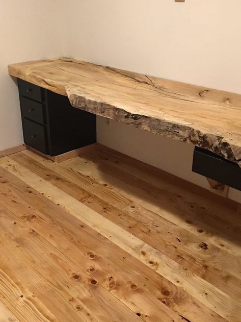 The World's Largest Collection of 16,000 Woodworking Plans!( Check the link BELOW) #Haawood #woodworkingprojects #woodworking #woodworkingtips #woodworkingplans #woodworkingidea Cool Wood Desk, Live Edge Desk Diy, Live Edge Desk Office Modern, Diy Rustic Desk Home Office, Decorating With Live Edge Wood, Live Edge Desk With Drawers, Raw Edge Desk, Live Edge Desk Ideas, Diy Live Edge Table