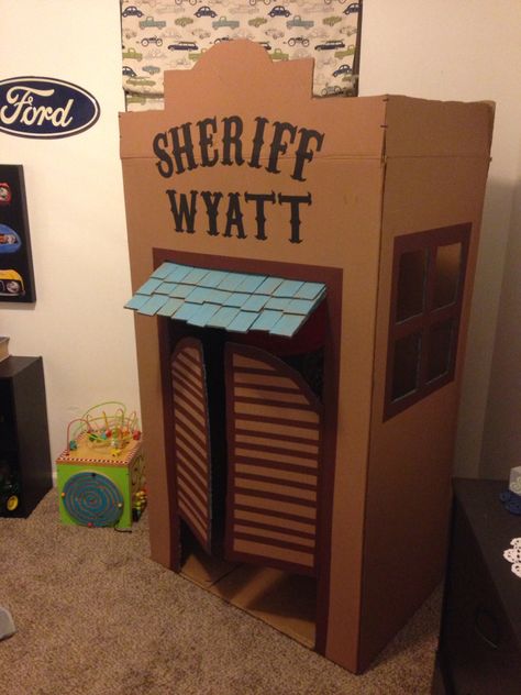 Wild West Cardboard Town, Cardboard Western Props, Diy Cardboard Western Town, Wild West Dramatic Play, Wild West Float Ideas, Wild West Props, Wild West Book Fair, Wild West Party Decor, Cardboard Clubhouse