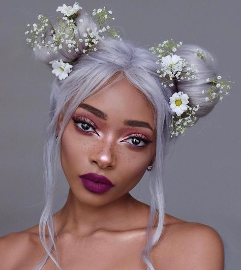 Just woah. Ombre Weave, Brazilian Human Hair Weave, Festival Make Up, Nyane Lebajoa, Photographie Portrait Inspiration, Remy Hair Weave, Flowers In Her Hair, Brazilian Human Hair, 인물 사진