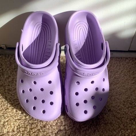 Pastel Crocs, Crocs With Jibbitz, Crocs Aesthetic, Crocs For Men, Purple Crocs, Crocs Outfit, Crocs Women, Pink Crocs, Crocs Fashion