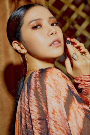 Mamamoo Travel / Aya Concept Photos (HD/HQ/HR) | K-Pop Database Wheein Mamamoo, Solar Mamamoo, Photos Hd, Pop Idol, K Pop Music, Pop Group, Girl Power, Kpop Idol, Korean Girl