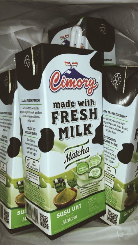 Cimory Matcha, Greentea Drink Aesthetic, Matcha Milk, Food Business Ideas, Jelly Wallpaper, Matcha Drink, Food Drinks Dessert, Fresh Milk, Greens Recipe