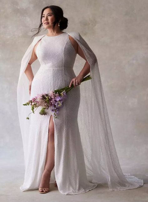 Plus Size Cream Wedding Dresses, Plus Size Bride Dress, Civil Wedding Dresses Plus Size, Plus Size Wedding Jumpsuit, Bridesmaid Dresses For Plus Size, Elopement Dress Plus Size, Midsize Bride, Plus Size Body Types, Unique Plus Size Wedding Dresses