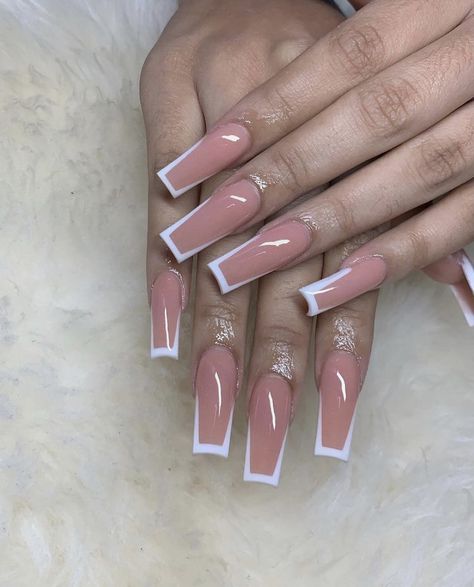 Nail Ideas Acrylic Medium Length Coffin, French Tip On Long Nails, Square French Tip Outline Acrylic Nails, Mid Coffin French Tip Nails, Back To School Nails Long, Medium Square French Tip Acrylic Nails Pink, Line French Tip Nails, Straight French Tip Nails, White Tip Nails With Design