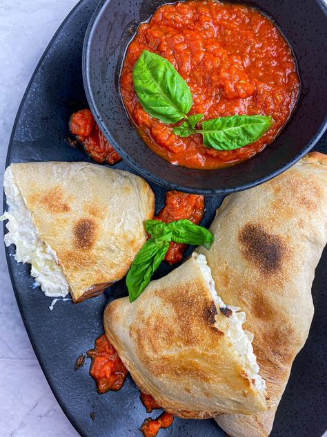 Cheese Calzone, Baked Tortilla Chips, Calzone Recipe, Winter Meals, Homemade Tortilla Chips, Easy Cheese, Homemade Marinara, Italian Cheese, Homemade Cheese