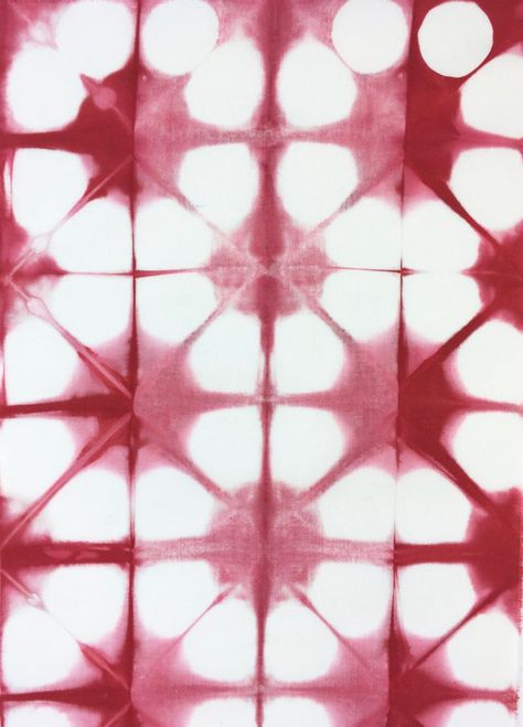 Shibori Quilt, Red Shibori, Japanese Shibori, Shibori Fabric, Shibori Techniques, Shibori Print, Red And White Quilts, Dye Fabric, Tie Dye Fabric